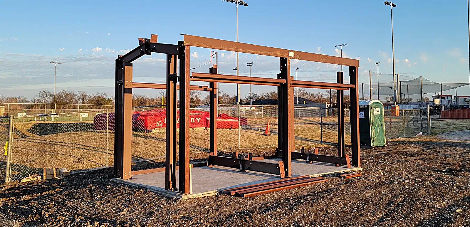 Complete skeleton frame of the metal building