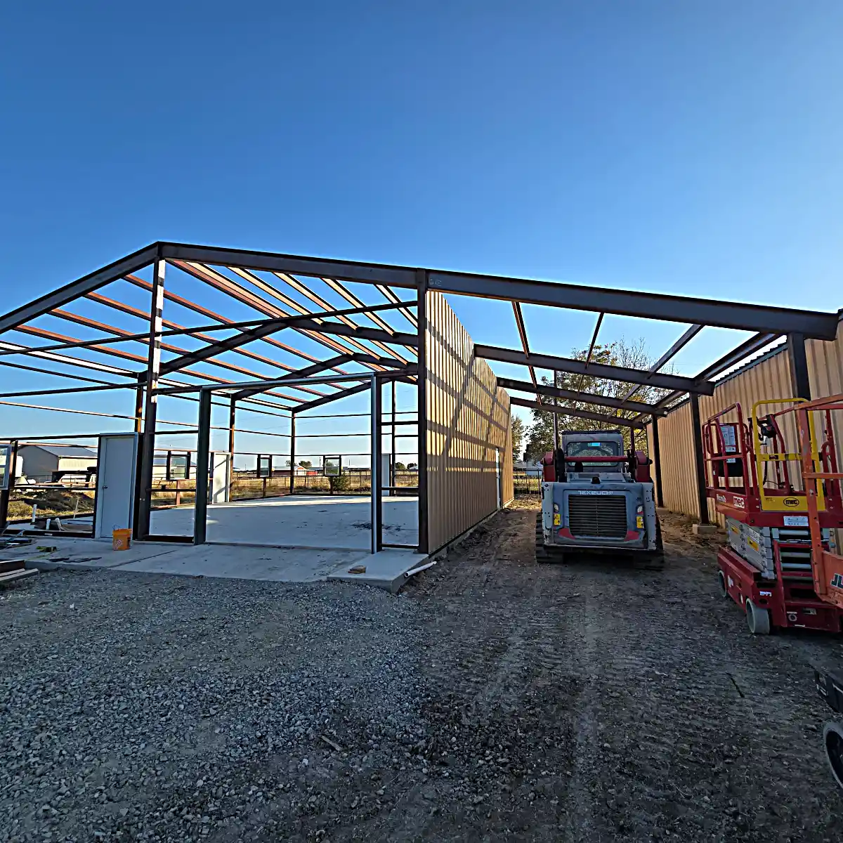 Side view of attached 20x50 covered lean to area